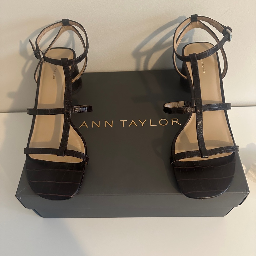 Ann Taylor Holland embossed, leather block, heel sandal, dark brown.